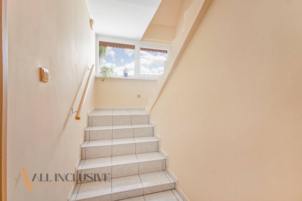ALL INCLUSIVE | NA PREDAJ POSCHODOVÝ 5-IZBOVÝ RD S PIVNICOU, - 10