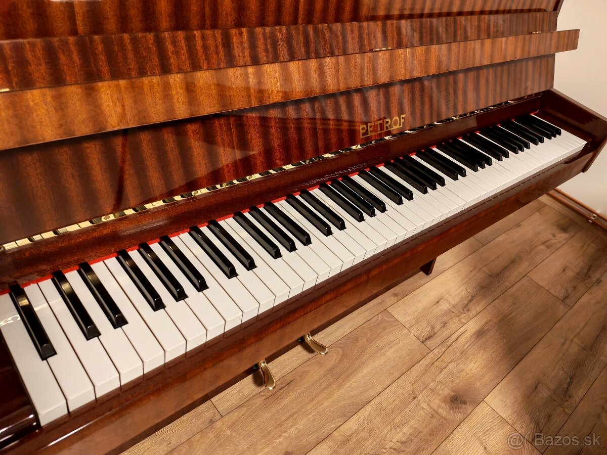 Petrof zlatá Česká kvalita dovoz celá SR - 10