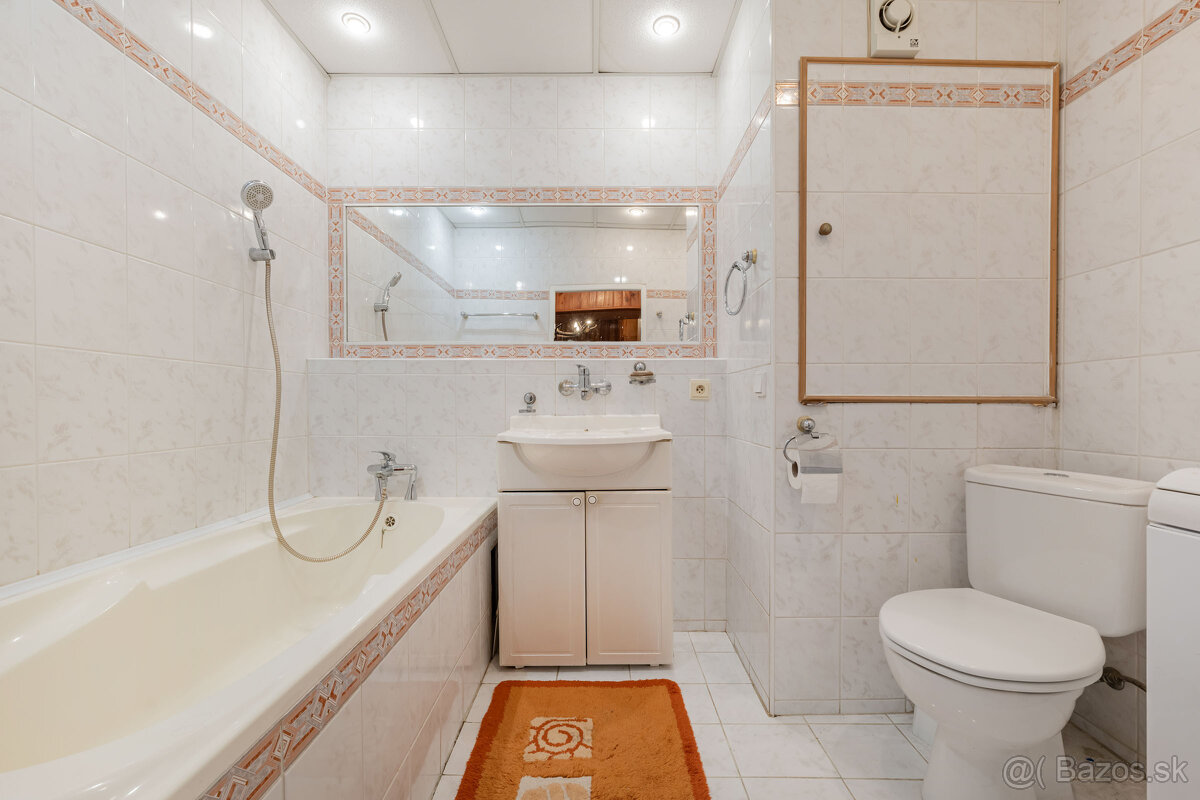 REZERVOVANÝ | 3 izbový byt s loggiou | Moldava and Bodvou - 10