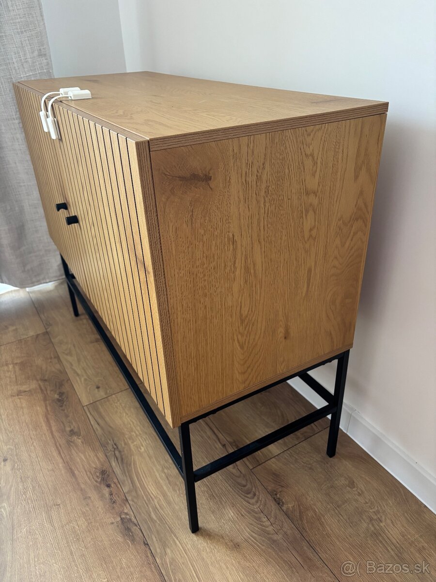 Komoda - 2 dvere dub - 10