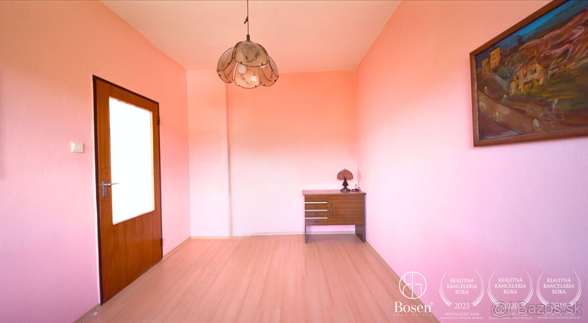 LOYALTERS | Rodinný dom s garážou a záhradou Žiar nad Hronom - 10