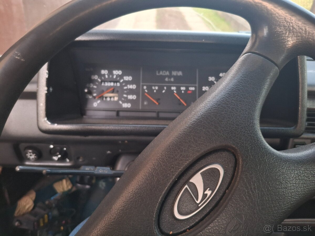 Lada Niva 1.7 (4x4) - 10