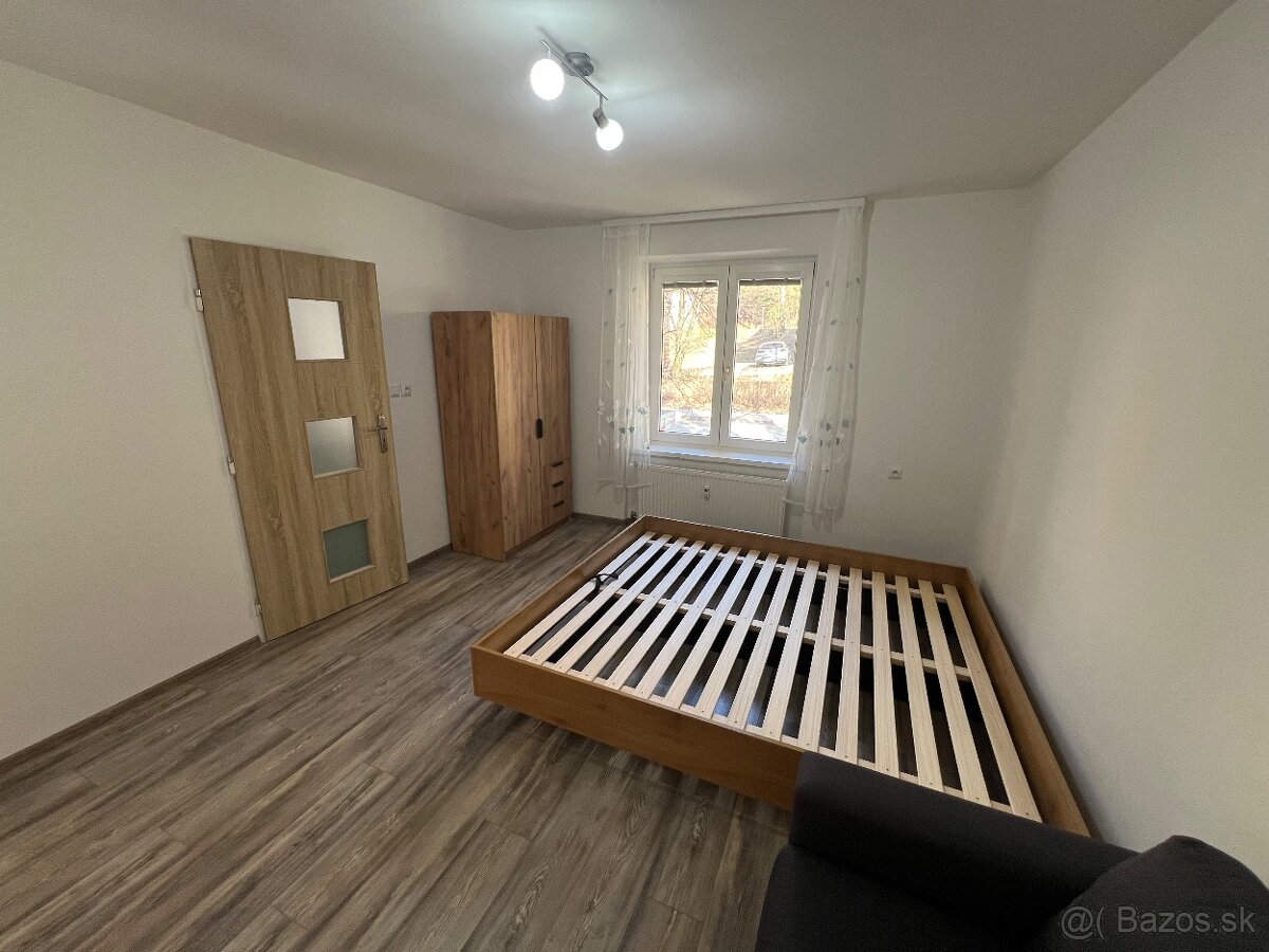 Prenajmem 1-Izbový byt na Lanskej - 10