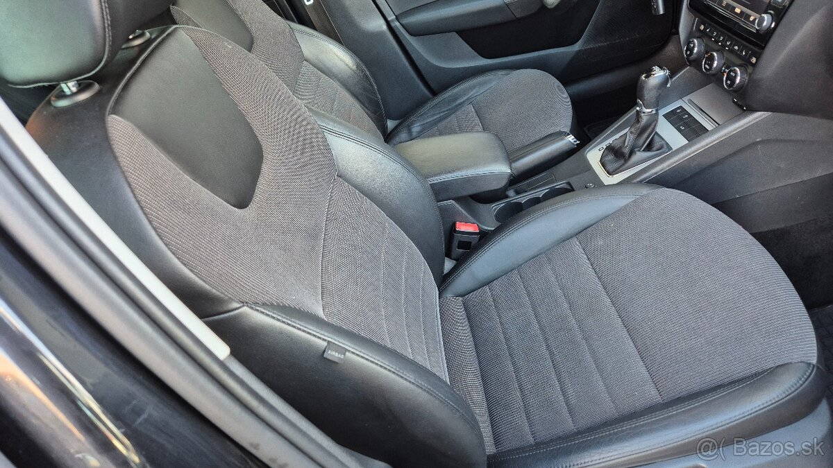 Škoda Octavia Combi 2.0 TDI Elegance/Style DSG - 10