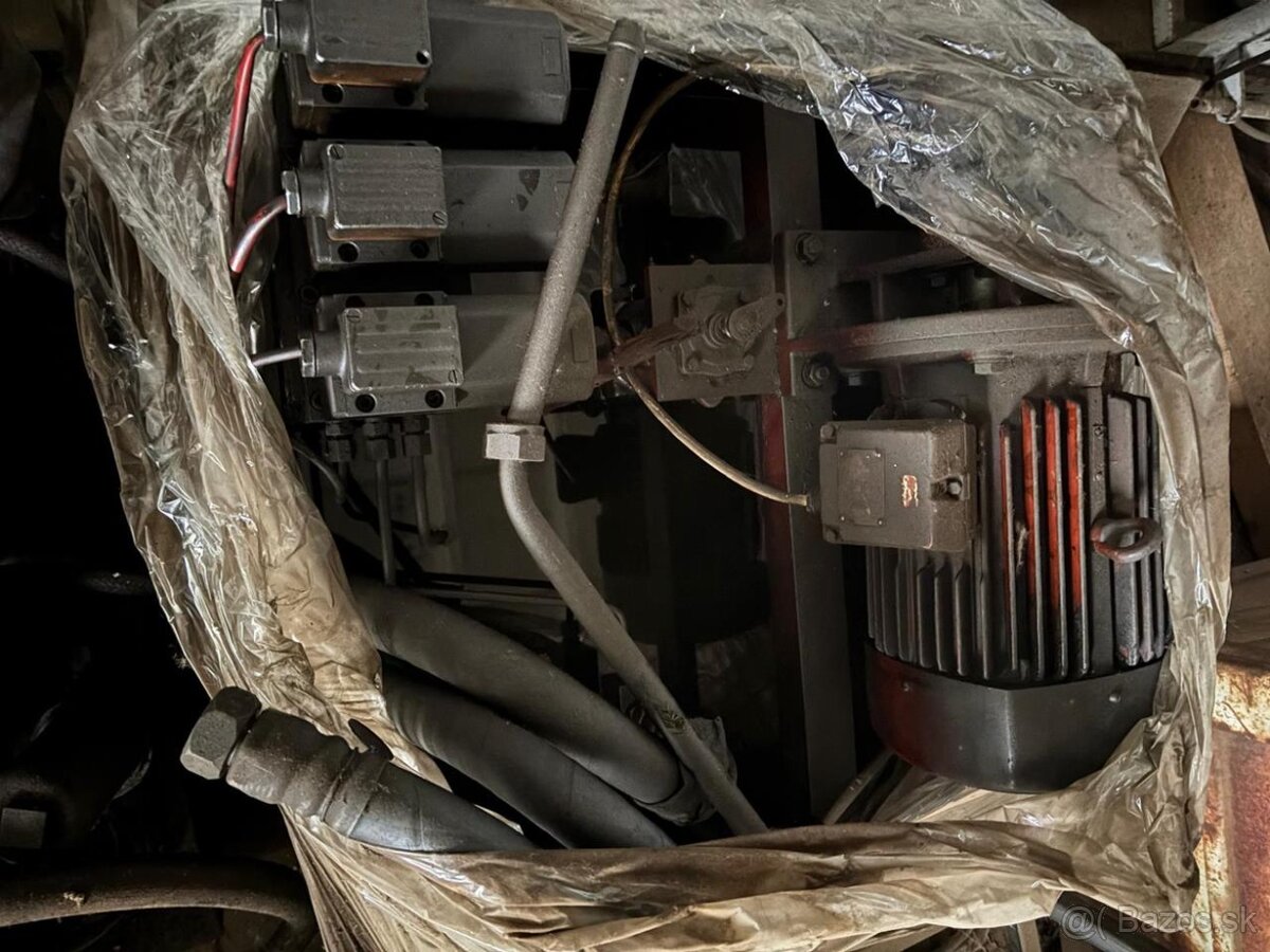 Hrotová bruska TOS BUA 31/1000 (8952) - 10