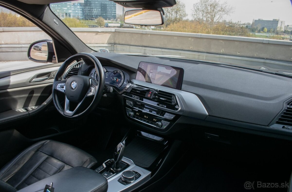 BMW X3 xDrive,2.0i - 10
