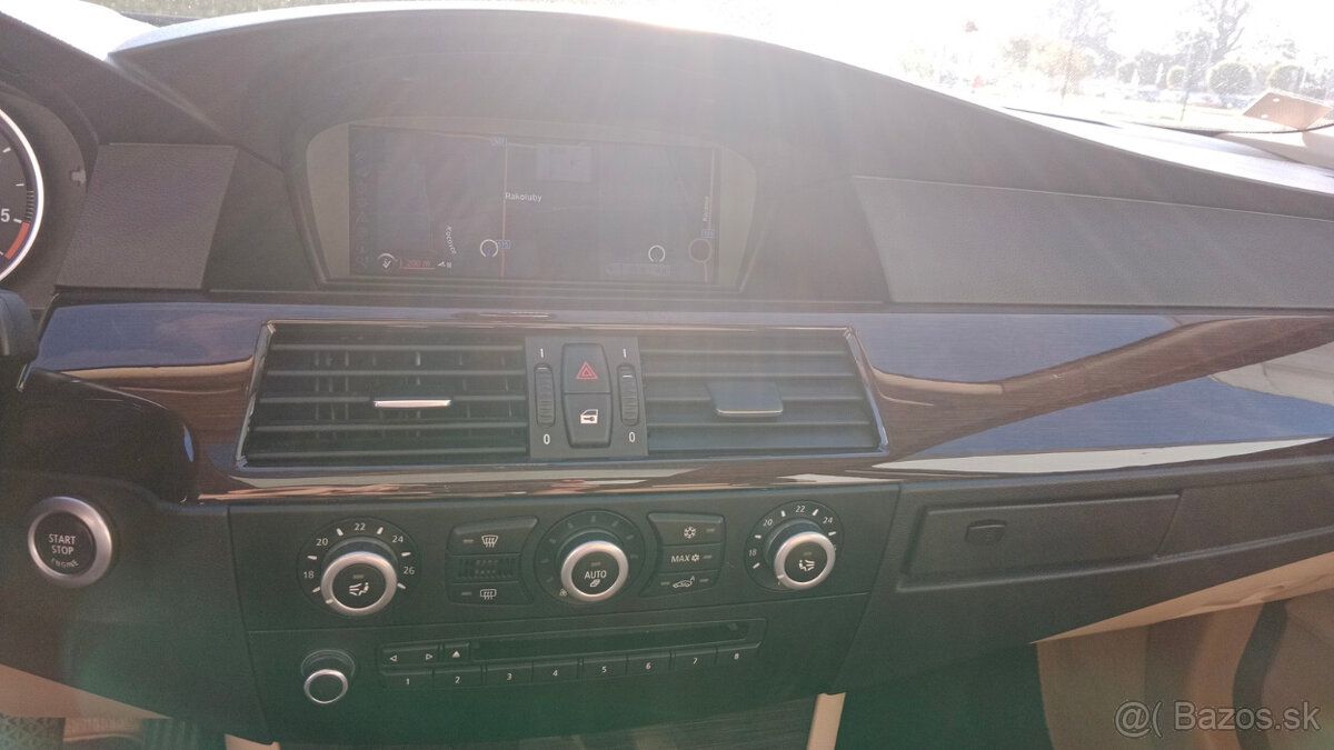 BMW Rad 5 Touring 520 d 177k - 10