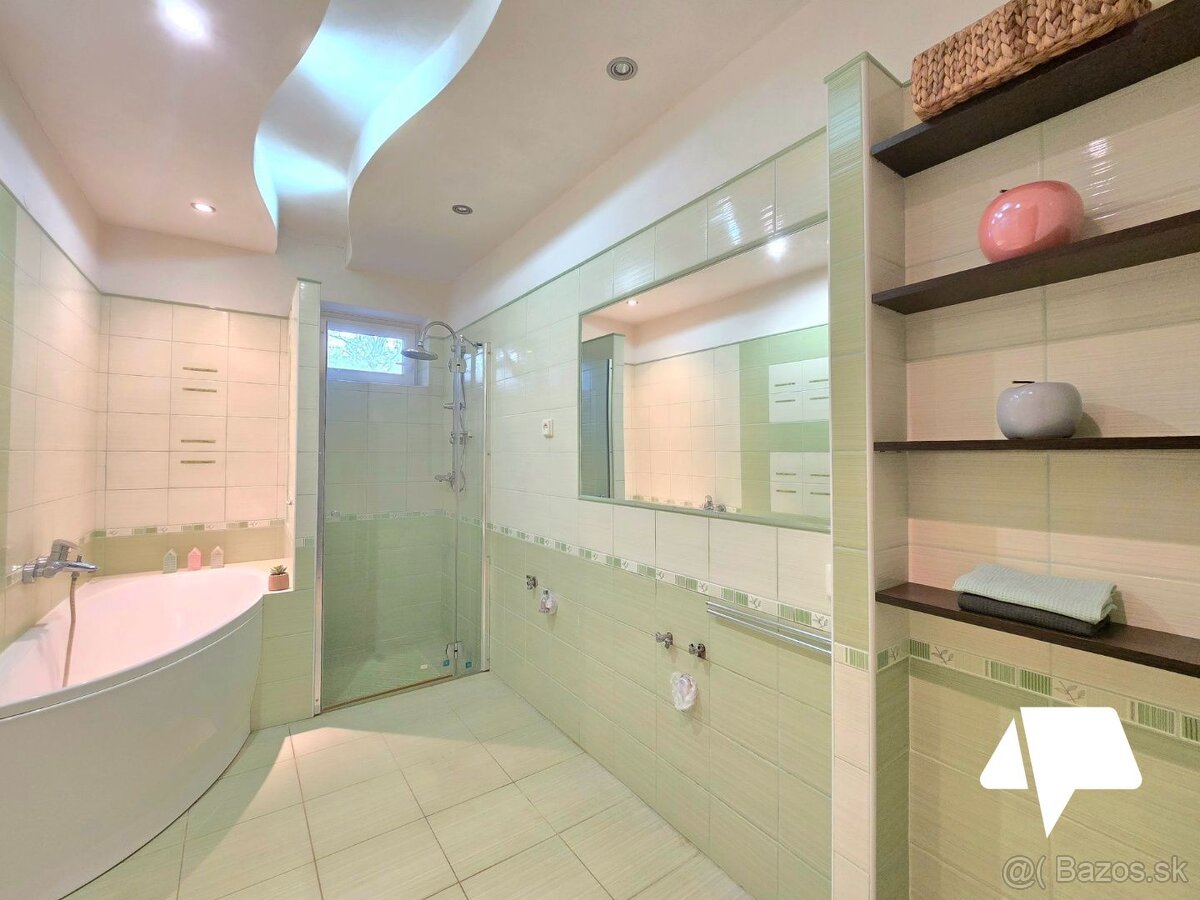 REZERVOVANÝ- 5-izbový rodinný dom Šurianky s veľkým pozemko - 10