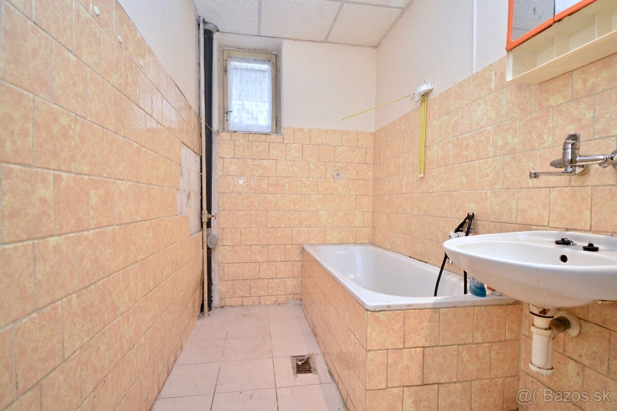 Na predaj rodinný dom blízko centra mesta - 10