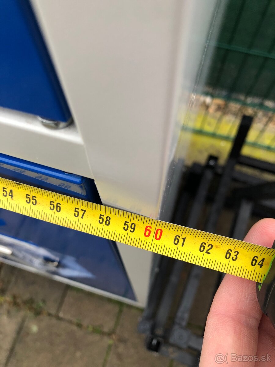 Kovová šatníková skrinka 60x49x180cm 4 boxy - 10