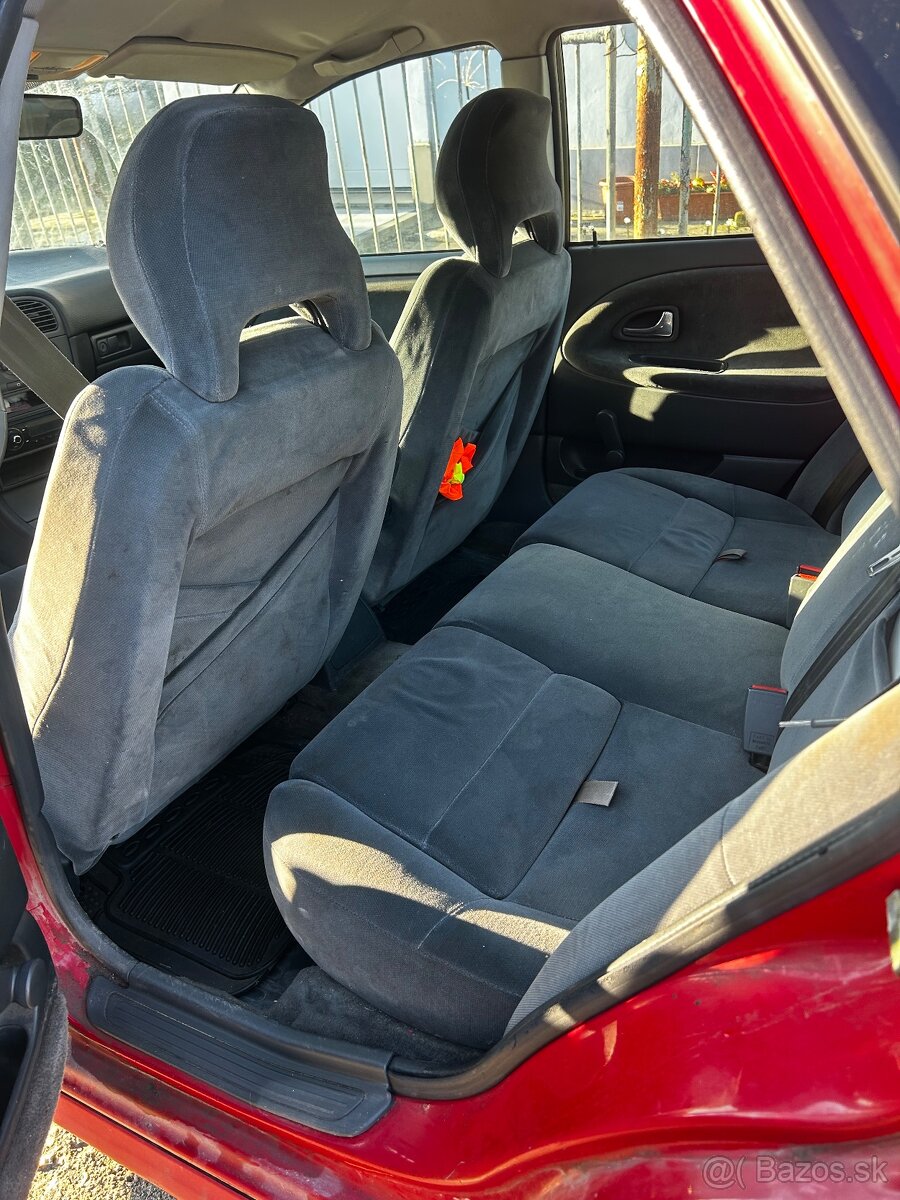 Predám Volvo s40 2.0T - 10