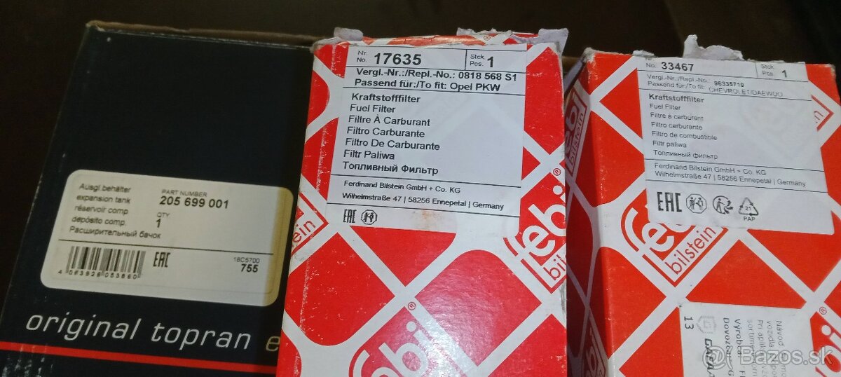 Vyrovnávacia nádobka chladiacej kvapaliny - 10