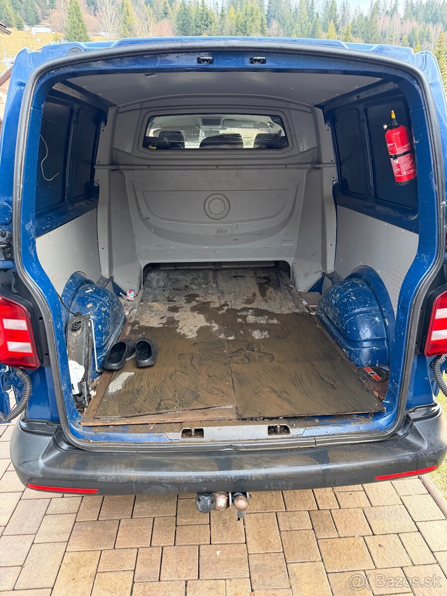 Volkswagen Transporter T6 TDI - 10