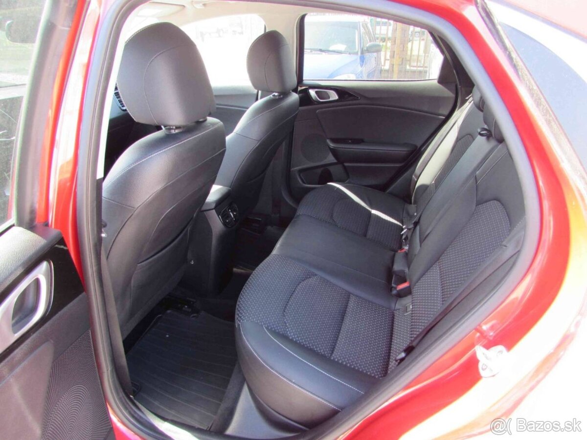 Kia XCeed 1.6 CRDi 136k AUTOMAT-NOVÝ SERVIS - Ešte v ZÁRUKE - 10