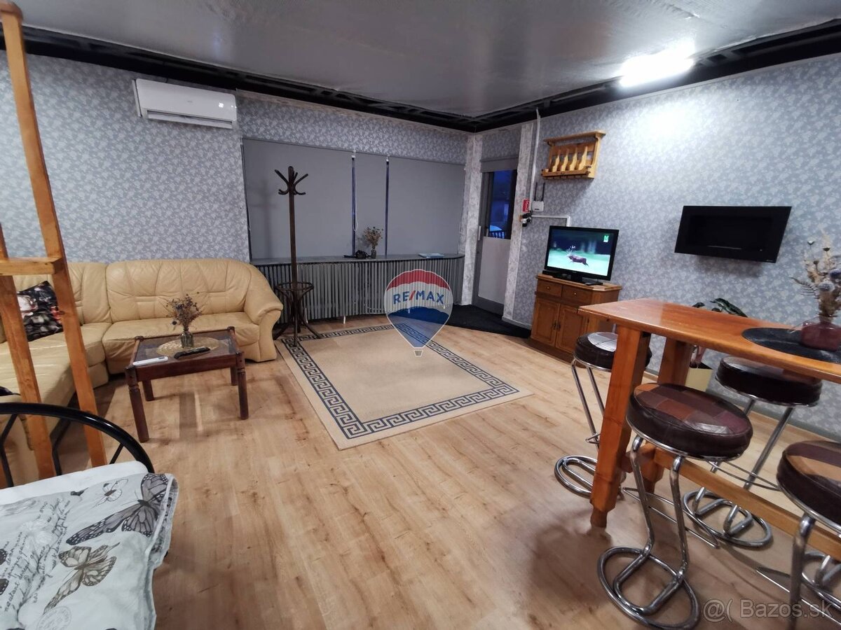 Zrekonštruovaná 2 podlažná obchodná budova, 1200m2, Dlhé nad - 10