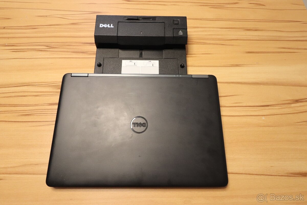 Dell cestovný adapter a dokovacia stanica - 10