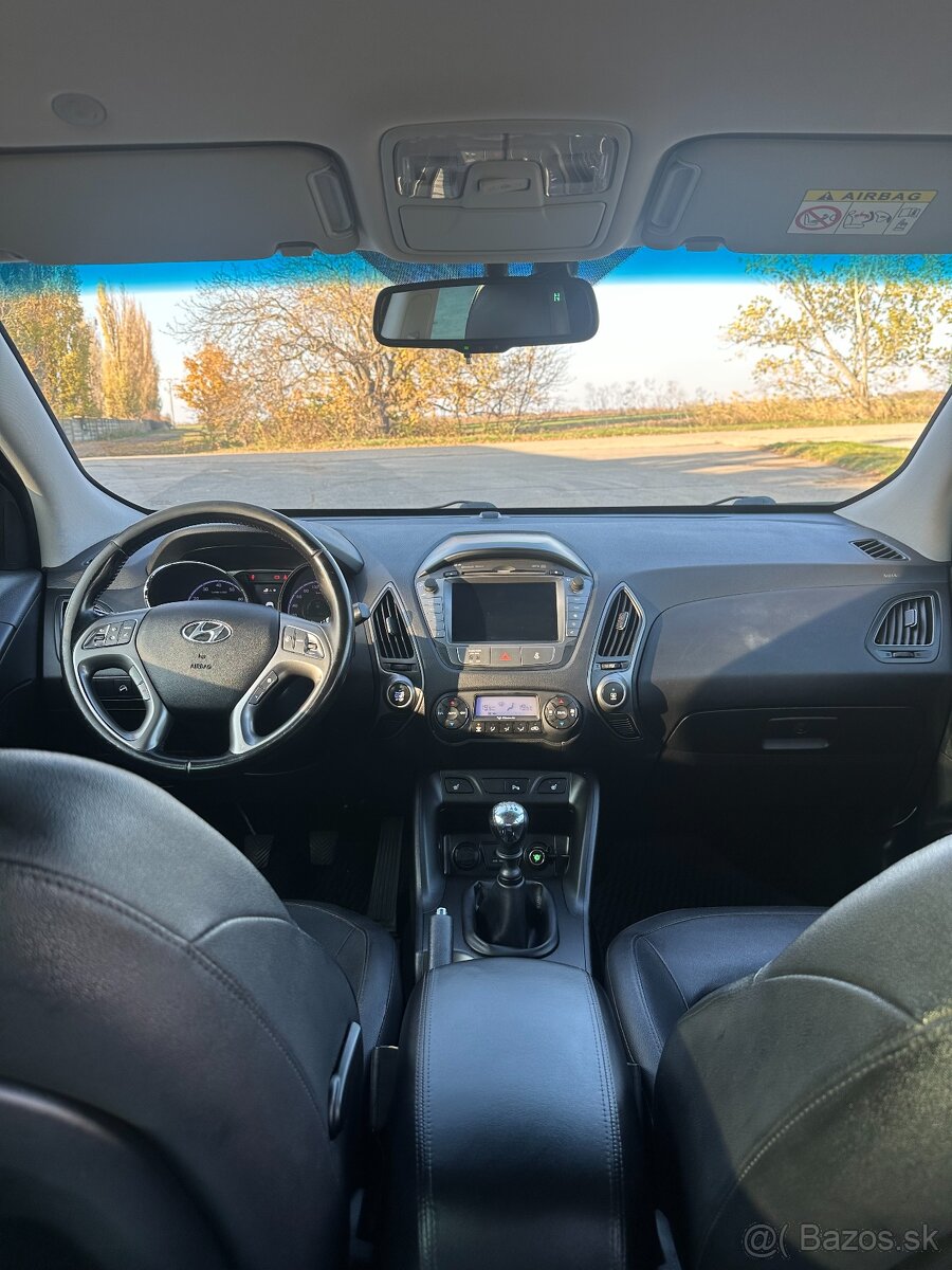 Hyundai ix35 1.6 GDI Style 4x2 99kW135HP M6 - 10