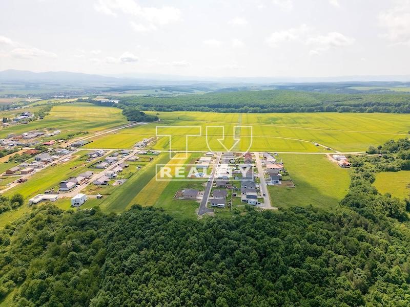 Moderný kvalitný 4-izbový rodinný dom v Trenčianskom... - 10