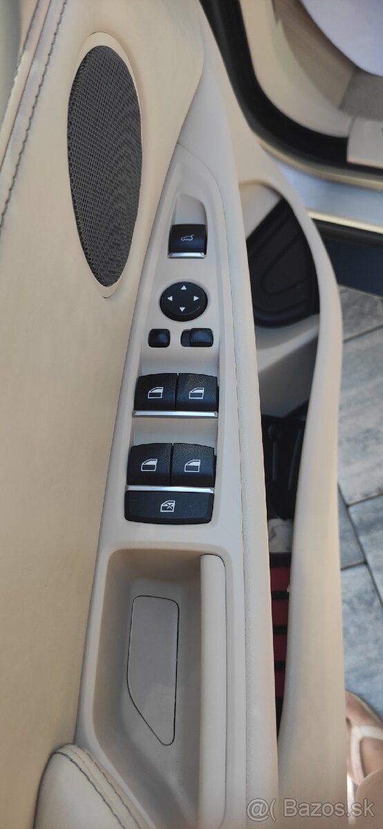 BMW X5 5.0i f15 - 10