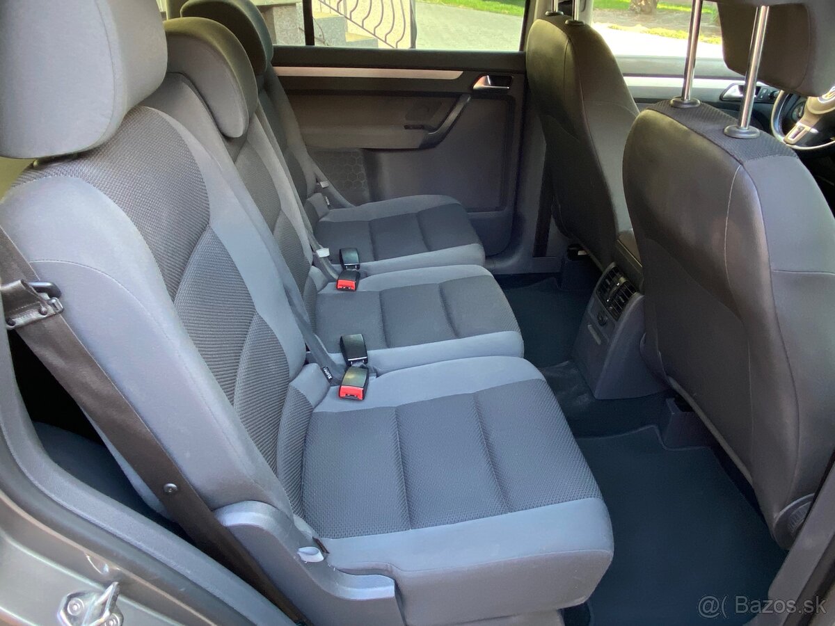 Volkswagen Touran 1.6 TDI 66kw - 10