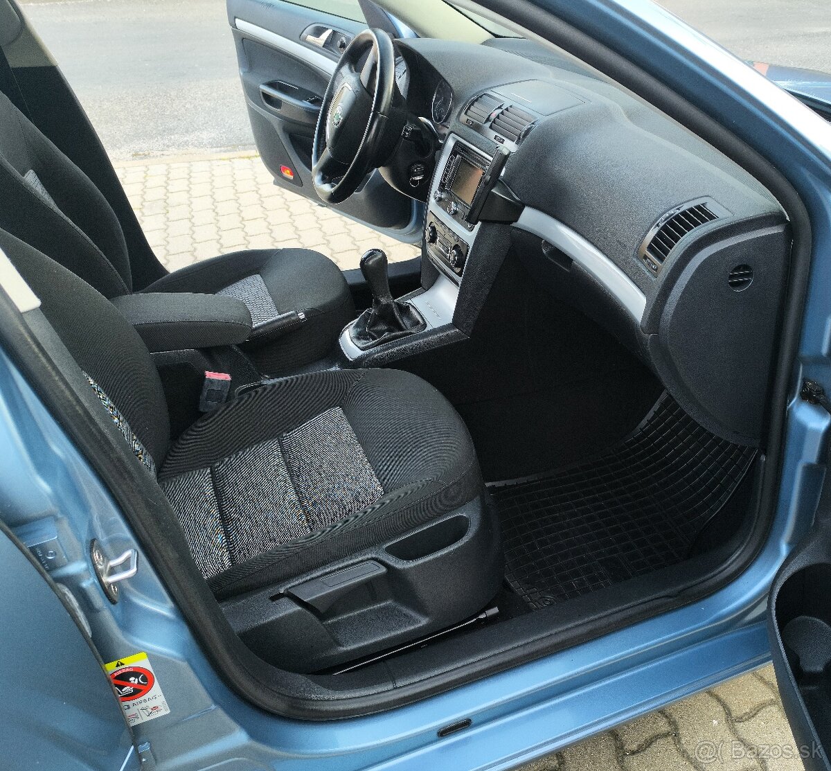 ŠKODA OCTAVIA COMBI 2.0 TDi 103KW PRIHLÁSENÉ NA SR - 10