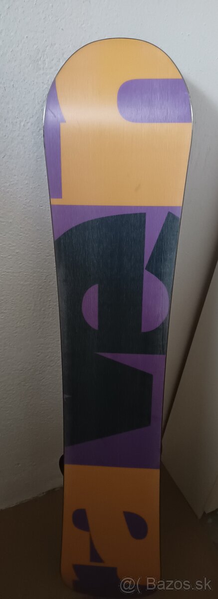 Krasny damsky 150 cm snowboard RAVEN s viazanim - 10