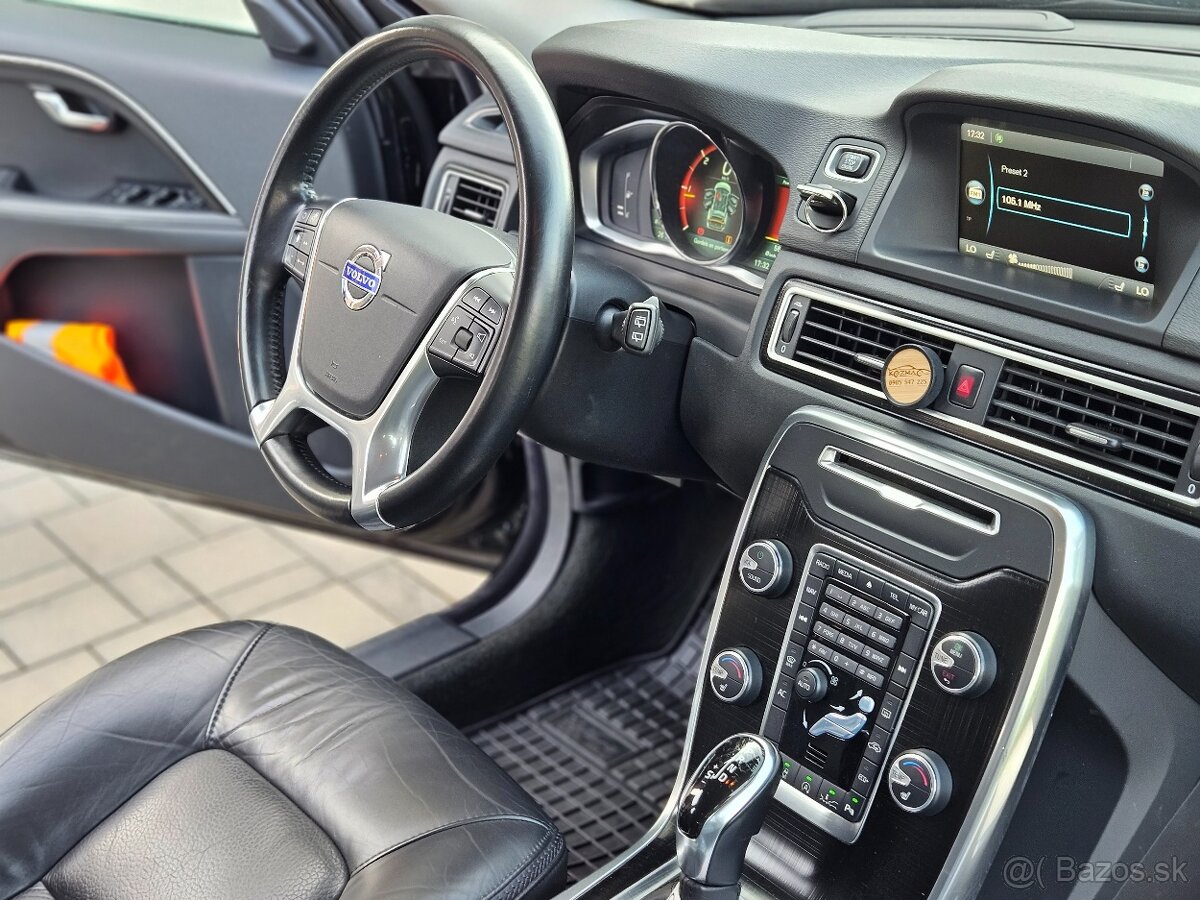 Volvo XC70 XC 70 D4 2.0L Drive-E Summum Geartronic - 10