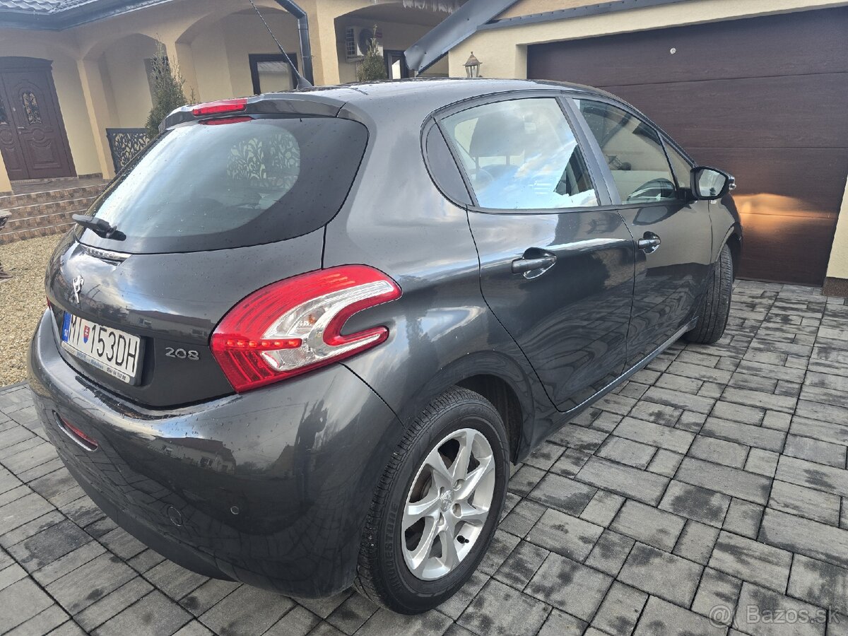 Predám Peugeot 208 1.2 benzín 45000km - 10
