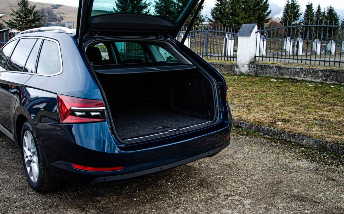 Škoda Superb Combi 2.0 TDI SCR Style DSG - 10