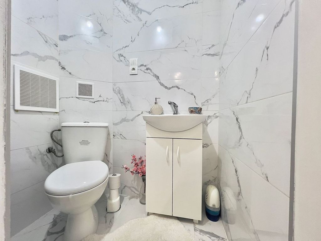 PREDAJ - Nebytových priestorov Dunajská Streda - 10