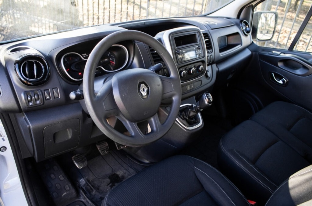 Renault Trafic 70kW (2020) - 10