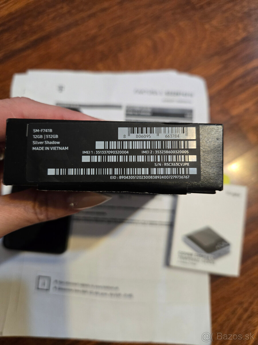 Samsung Z Flip 6 512GB - 10