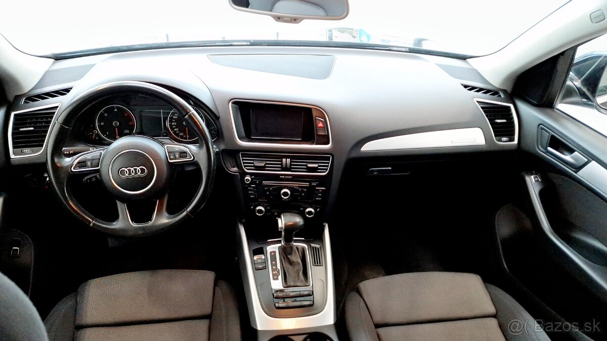 Q5 2,0TDi 130kw quattro AT - 10