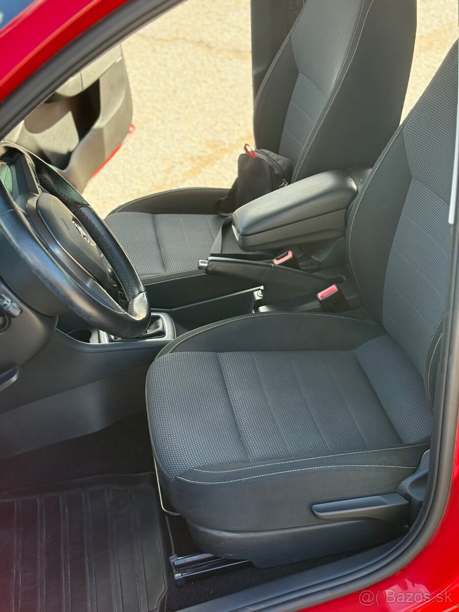 Škoda rapid Spaceback 1.4tdi - 10