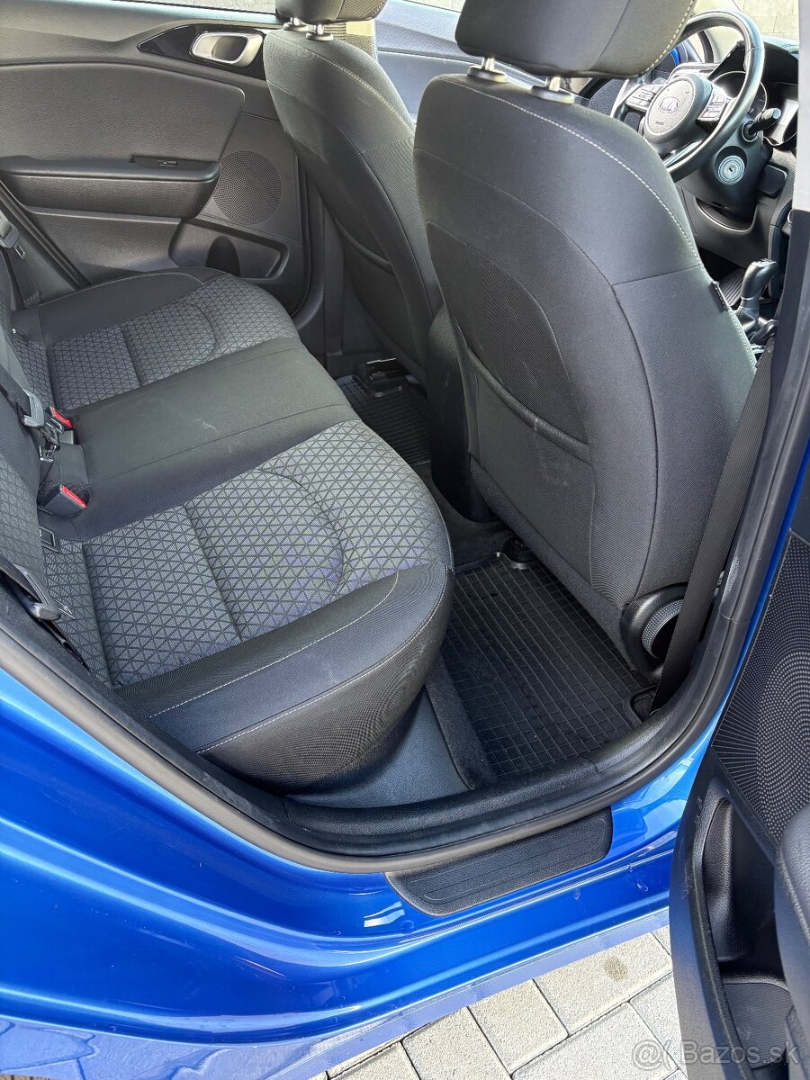 KIA Ceed 1,4T-GDI Gold - 10