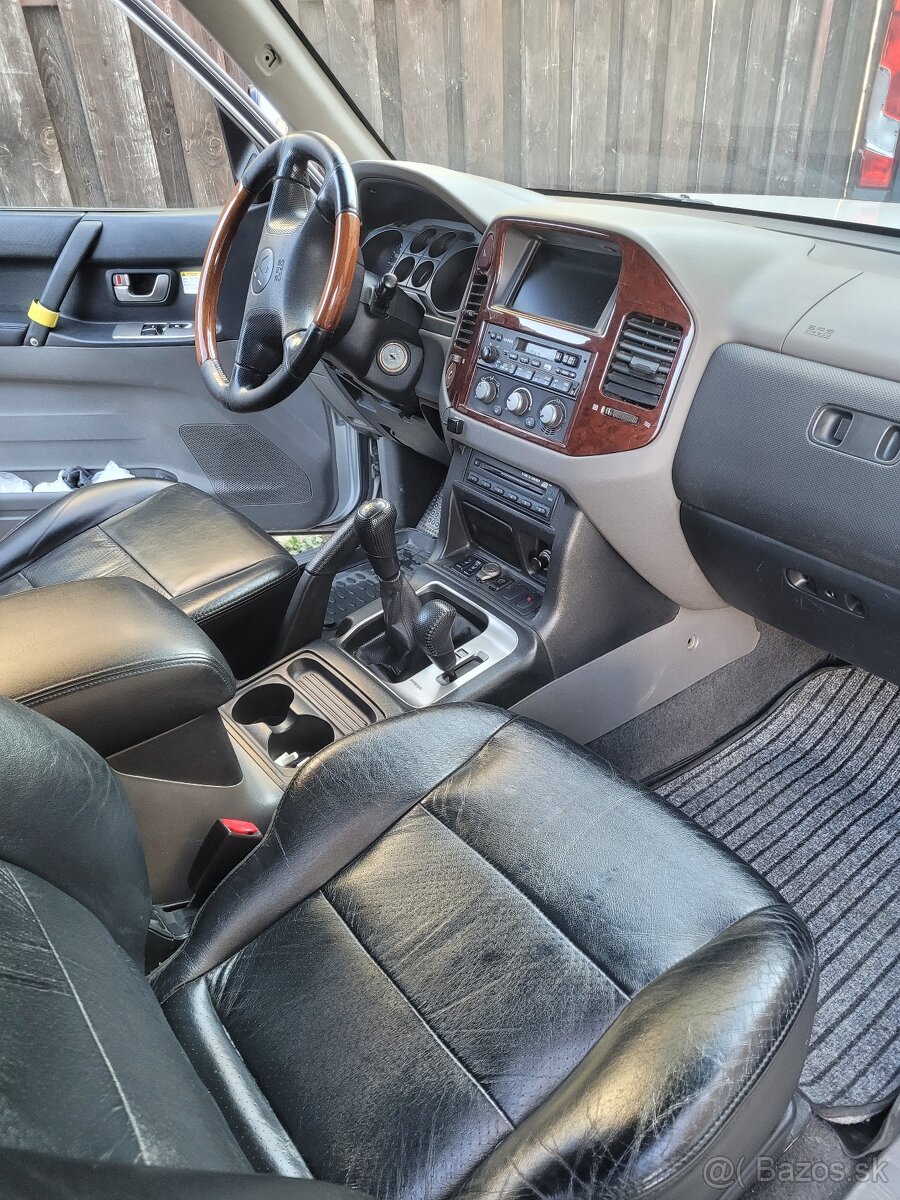 Mitsubishi Pajero 3,2DiD - 10