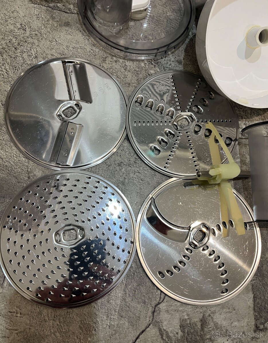 Bosch MUM 54240 900W kuchynský robot - 10