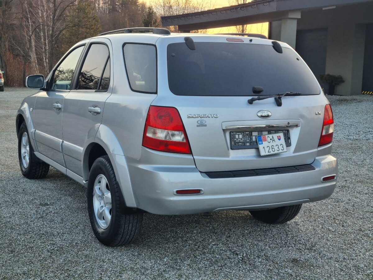 KIA SORENTO 2,5CRDi 4x4 - 10