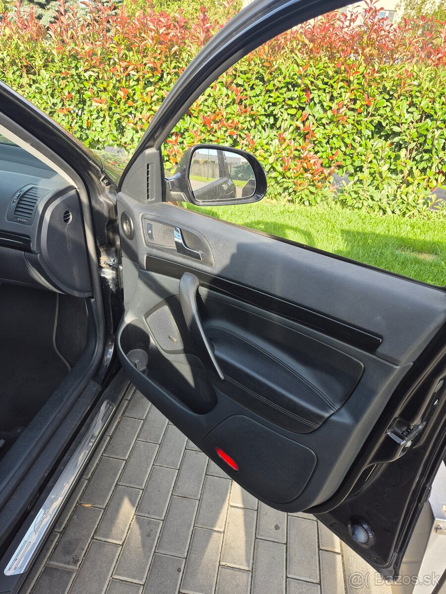 Škoda octavia 2 combi Laurin & Klement 4x4 - 10