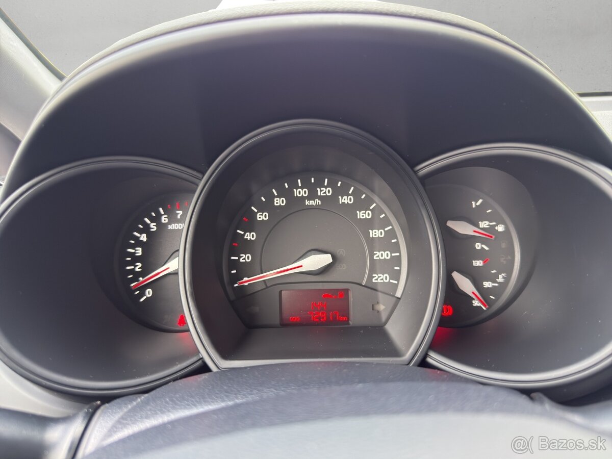 KIA RIO (new) 1,2 BASE 5D - 10