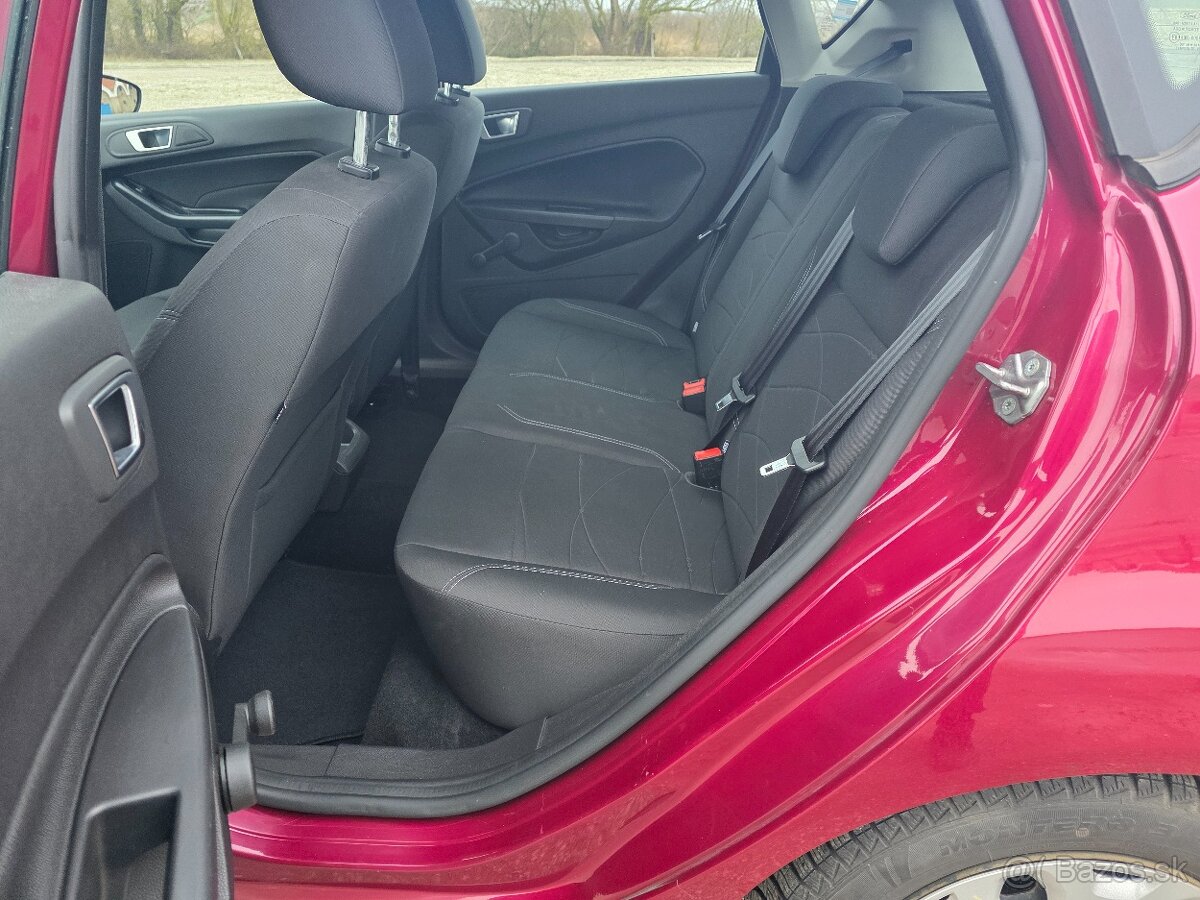 Ford Fiesta - 10