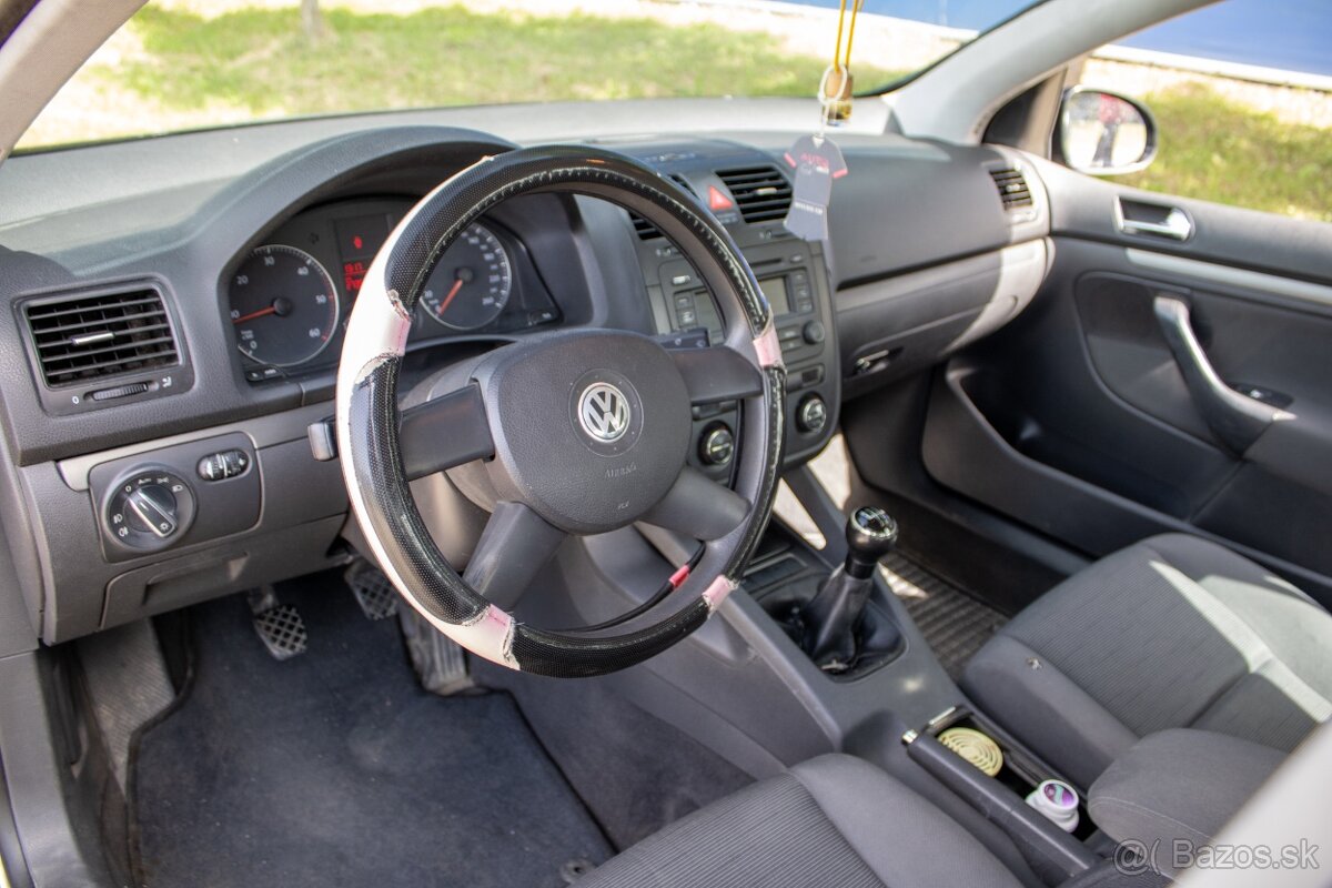 Volkswagen GOLF 1,9 TDI 77kw MT5 Trendline - 10