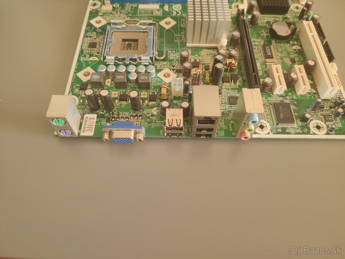 Motherboards vhodne pre networking - 10