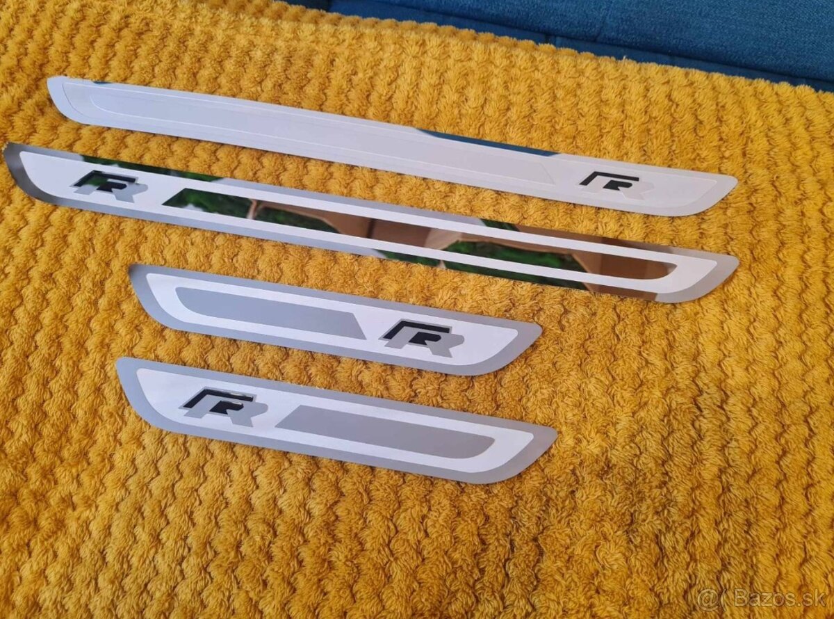 R-LINE prahové lišty VOLKSWAGEN - 10