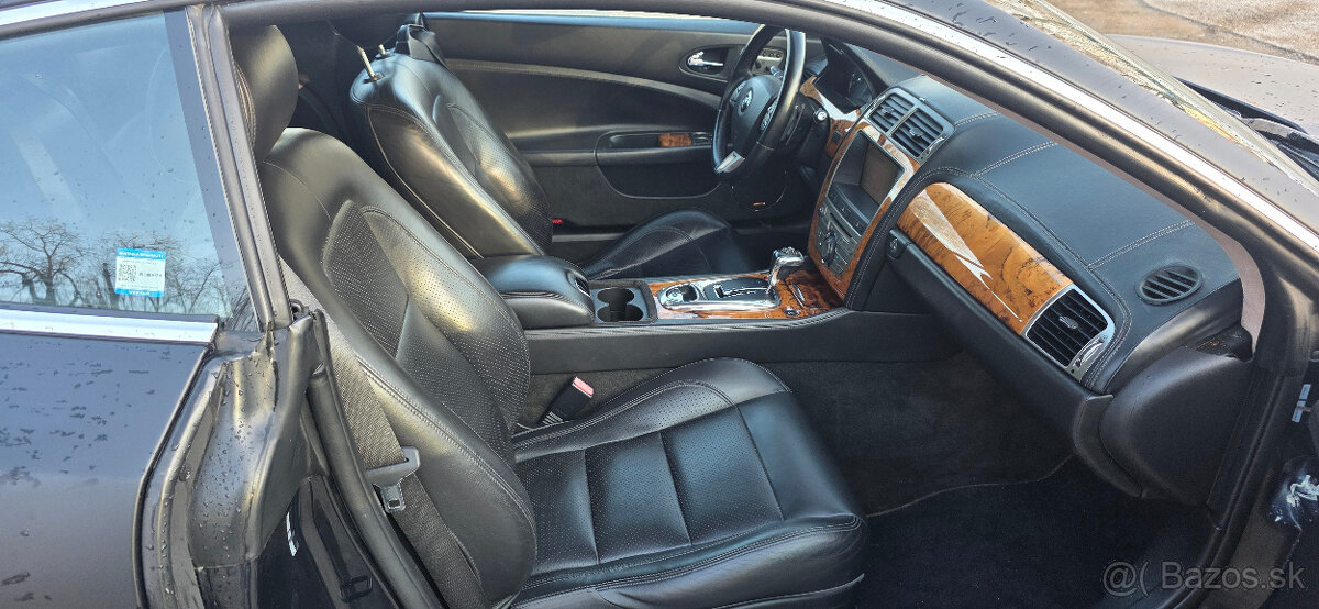 Jaguár XK 4.2 V8 - 10