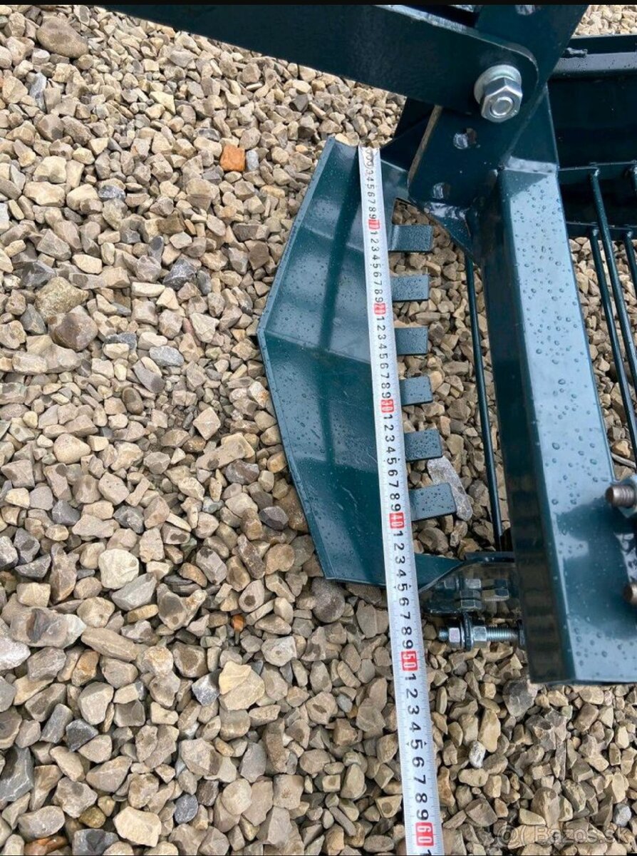 Jednoradový vyorávač zemiakov s dopravníkom - 10