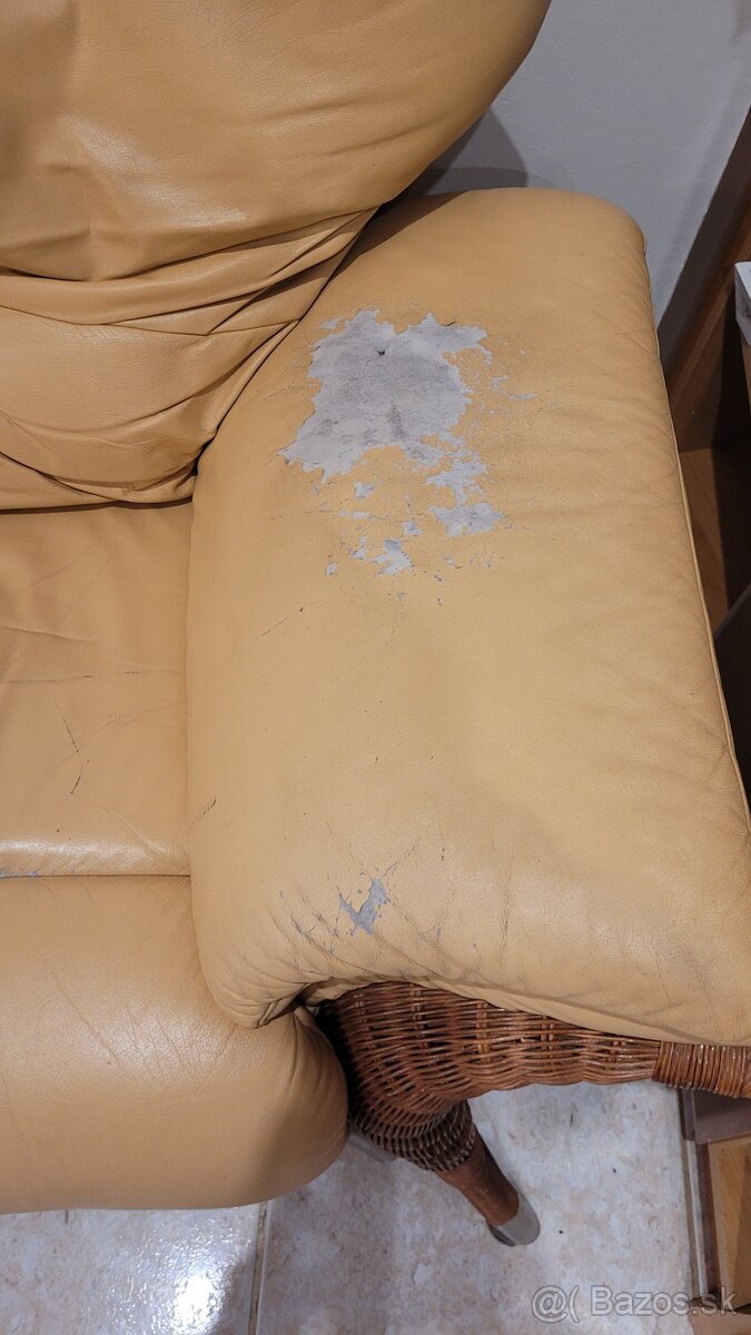 KOŽENÁ SEDAČKA - 10