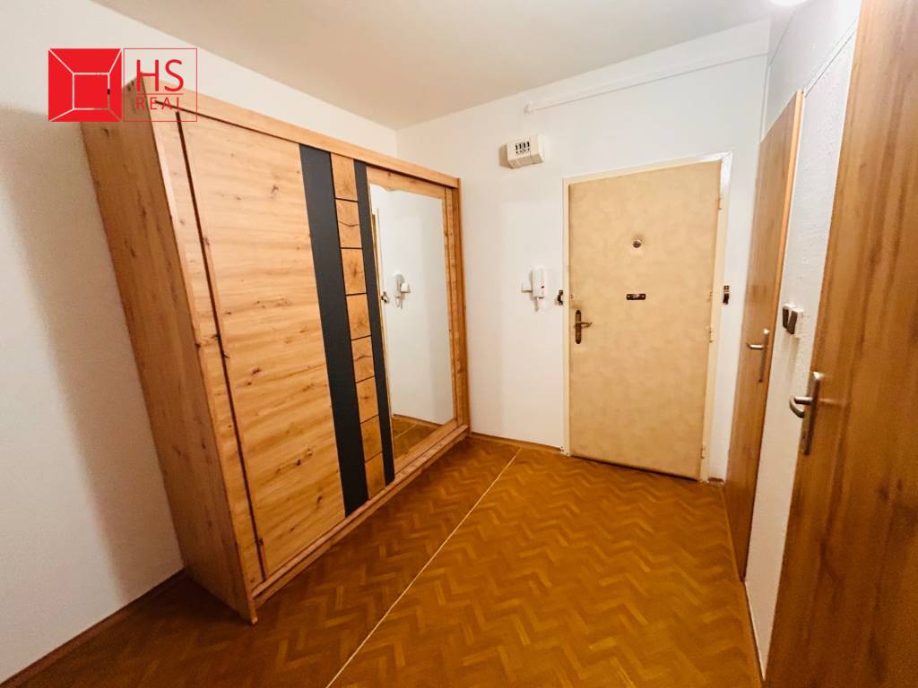 Prenájom 3 izbového bytu na Sídlisku JUH v NZ - 10