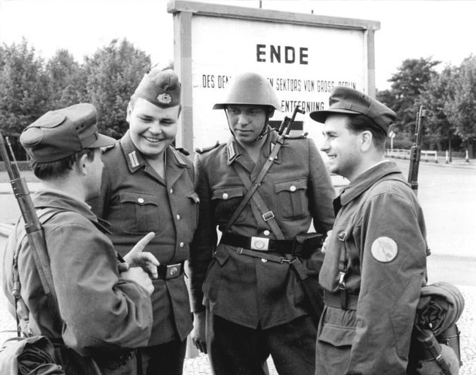 Poľná čiapka KdA - 10