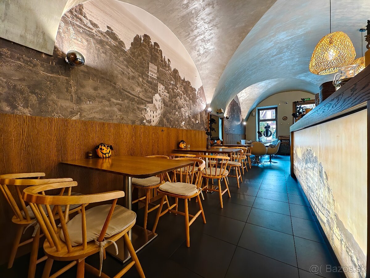 Luxusná kaviareň na HLAVNEJ ulici v Košiciach - 10